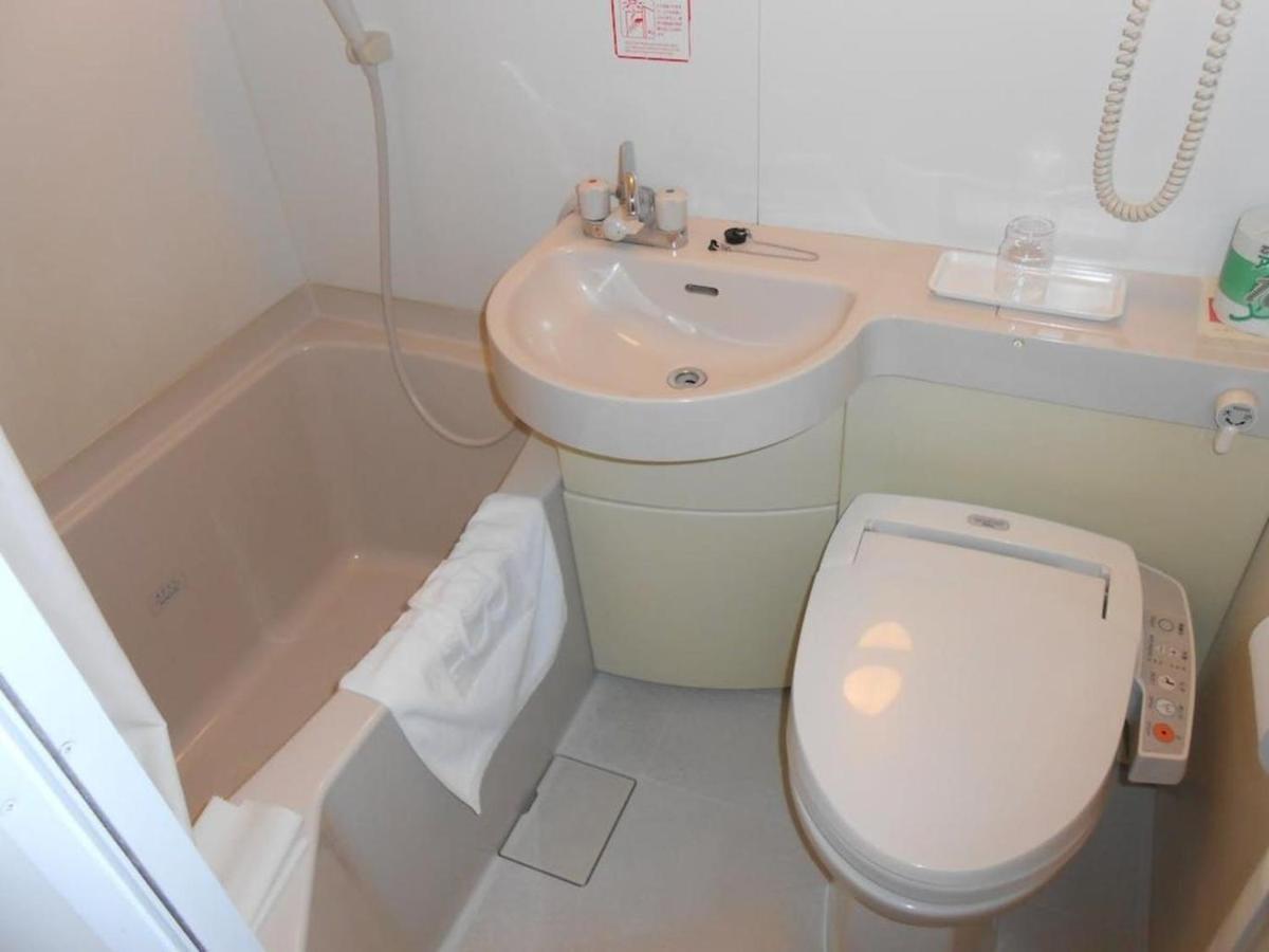 R&B Hotel Umeda East - Vacation Stay 40691V Осака Екстериор снимка